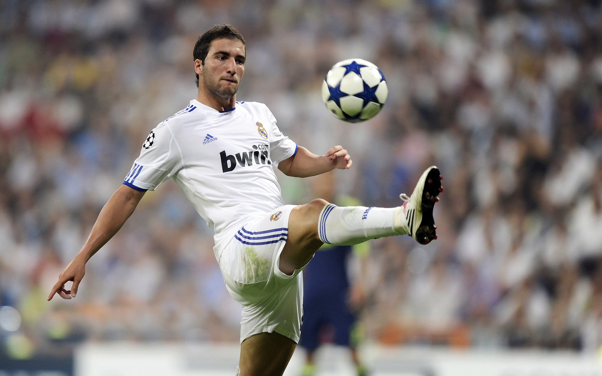 爱游戏官方主页-德甲精彩现场：首次亮相全场欢呼！，德甲集锦2020_2021